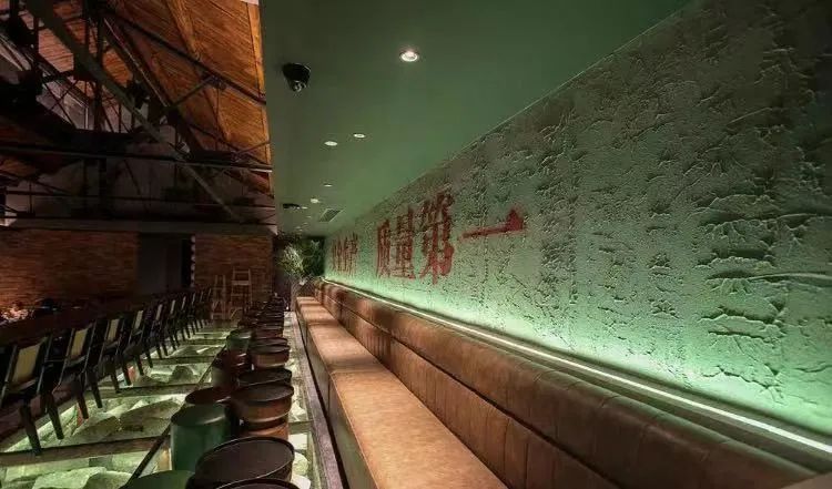 沉浸式夜生活，上海15家风格奇特的酒吧，你去过几家？